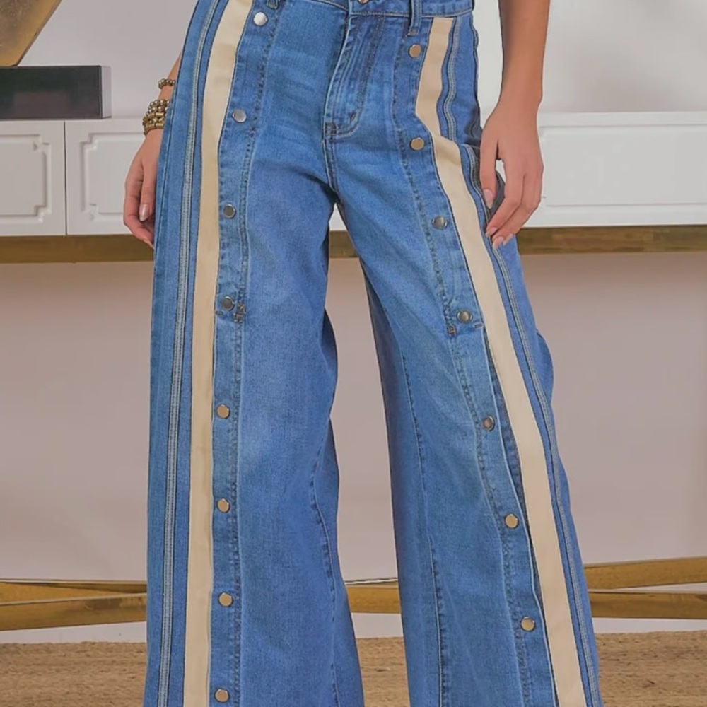 Stylish Blue Wide-Leg Jeans with Tan Stripes
